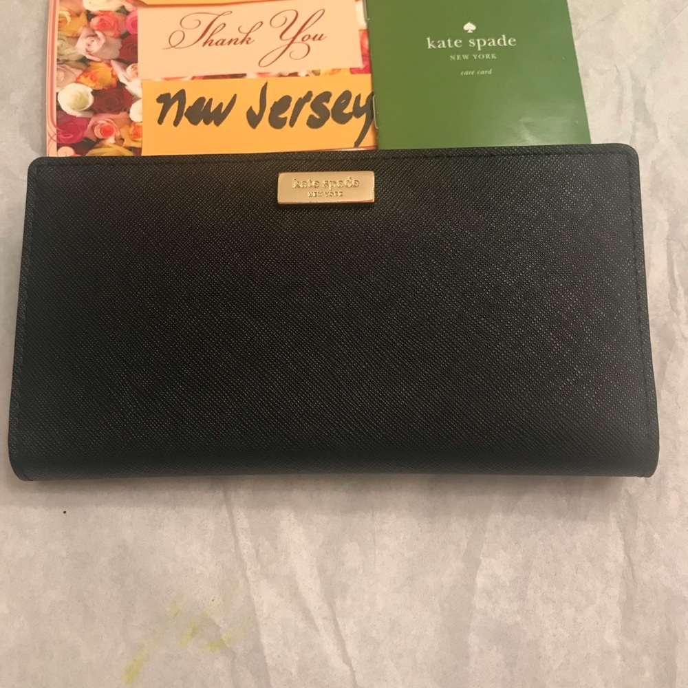$OLDKate Spade New York Laurel Way Bifold Wallet